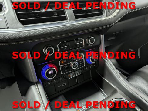 Used 2022 GMC Yukon SLT w/ SLT Premium Package image 26