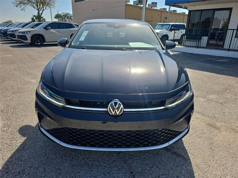 New 2026 Volkswagen Jetta SE image 2