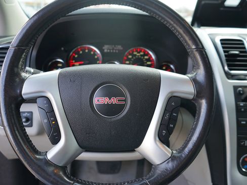 Used 2010 GMC Acadia SLT image 23