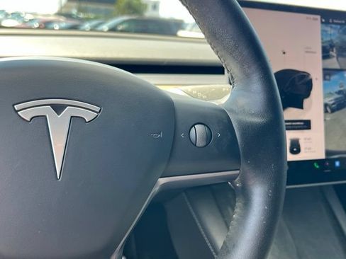 Used 2025 Tesla Model Y Performance AWD/4WD image 20