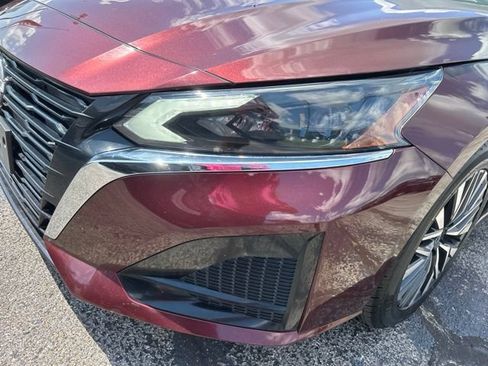 Used 2025 Nissan Altima 2.5 SV FWD image 9