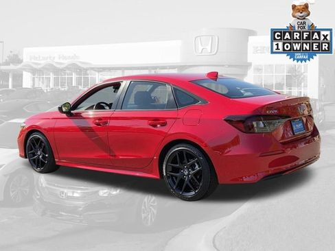 Used 2025 Honda Civic Sport image 3