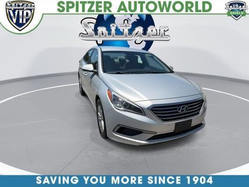 Used 2016 Hyundai Sonata SE FWD image 2