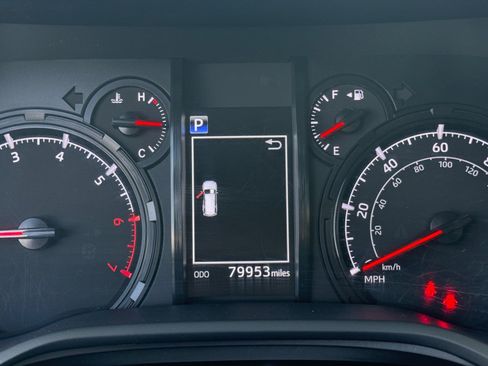 Used 2021 Toyota 4Runner SR5 AWD/4WD image 11