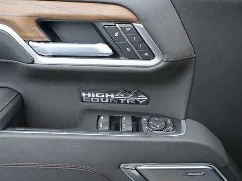 New 2026 Chevrolet Silverado 1500 High Country w/ Technology Package AWD/4WD image 19