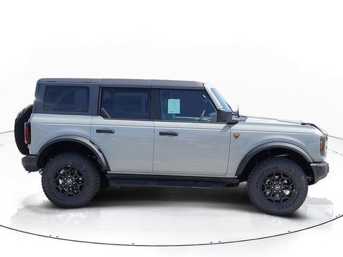 New 2026 Ford Bronco Badlands AWD/4WD image 4