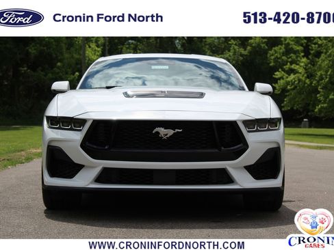 Used 2024 Ford Mustang GT Premium RWD image 2