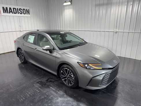 New 2026 Toyota Camry XLE w/ Premium Plus Package AWD/4WD image 4