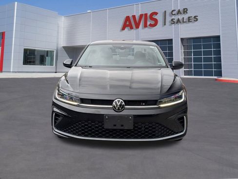 Used 2025 Volkswagen Jetta S image 10
