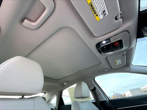 Used 2023 Hyundai Sonata Limited image 13