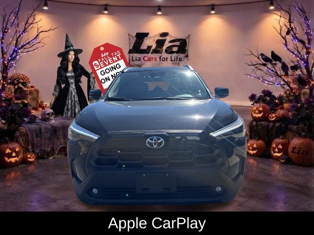 Used 2026 Toyota Corolla Cross XLE w/ Convenience Package AWD/4WD image 9
