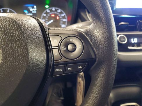 Used 2023 Toyota Corolla LE image 21