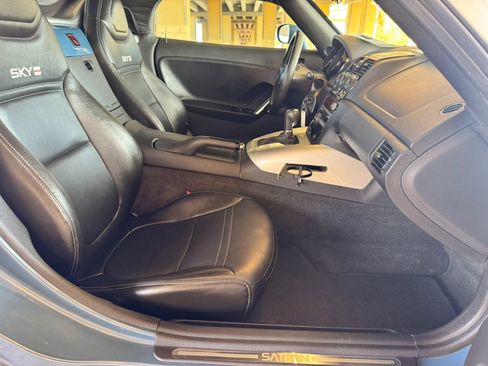Used 2008 Saturn Sky Red Line RWD image 21