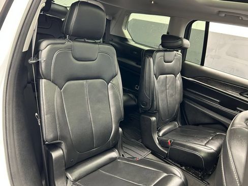 Used 2021 Jeep Grand Cherokee L Limited RWD image 49