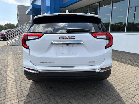 Used 2023 GMC Terrain SLT AWD/4WD image 4