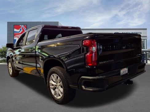 Used 2021 Chevrolet Silverado 1500 Custom RWD image 3