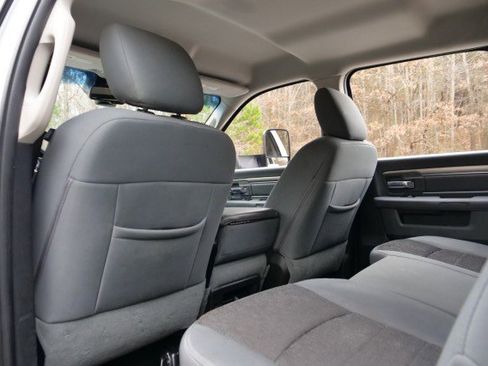 Used 2014 RAM 3500 Big Horn image 24