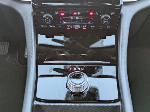 New 2025 Jeep Grand Cherokee Altitude image 17