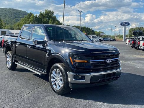 New 2026 Ford F150 XLT w/ Equipment Group 302A MID AWD/4WD image 3
