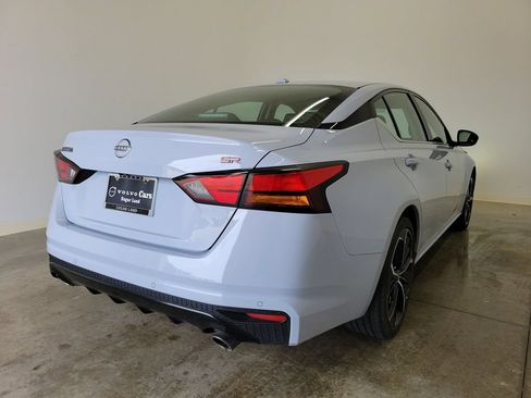 Used 2024 Nissan Altima 2.5 SR FWD image 5