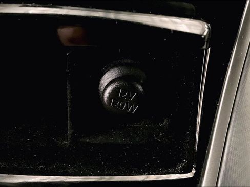 Used 2018 INFINITI Q60 3.0t Luxe w/ Sensory Package 3.0T Luxe image 31