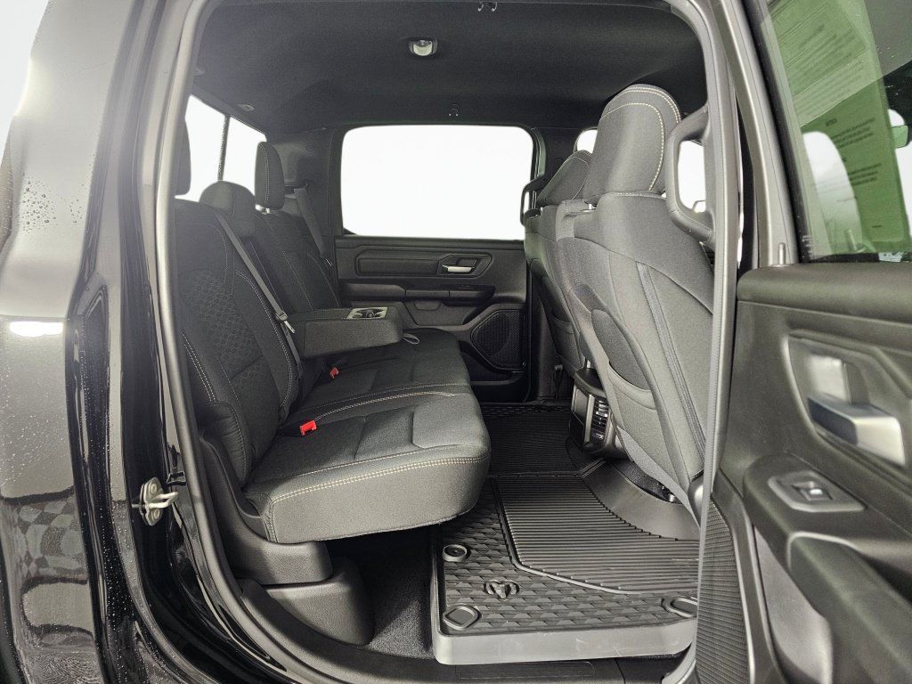 New 2026 RAM 1500 Warlock AWD/4WD image 37