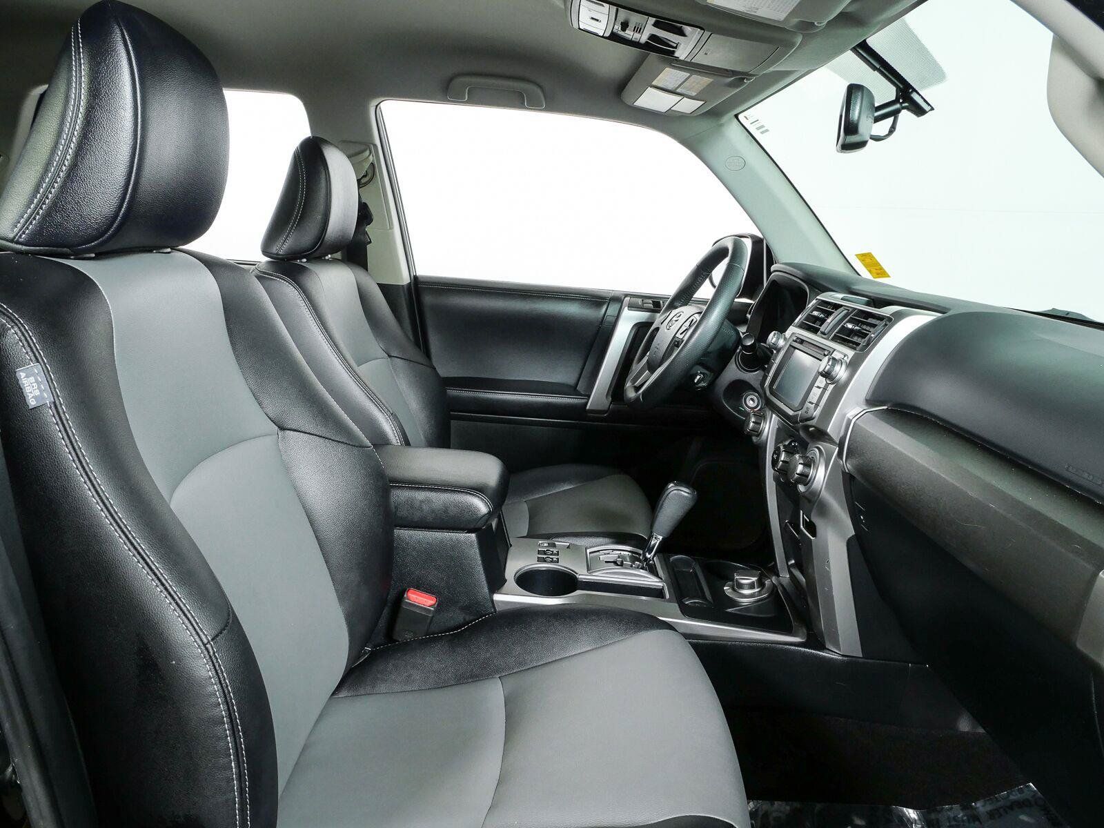 Used 2018 Toyota 4Runner SR5 Premium AWD/4WD image 23