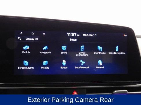 Certified 2025 Hyundai Elantra SEL image 35