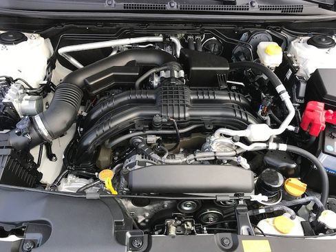 Certified 2024 Subaru Crosstrek 2.0i Premium image 10