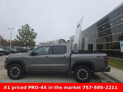 Used 2023 Nissan Frontier PRO-4X w/ Technology Package image 9