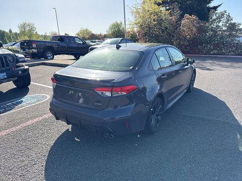 Used 2025 Toyota Corolla SE w/ SE Premium Package FWD image 7