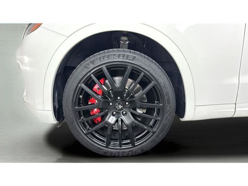 Used 2019 Maserati Levante S AWD/4WD image 43