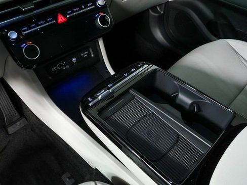 New 2026 Hyundai Tucson Limited image 28