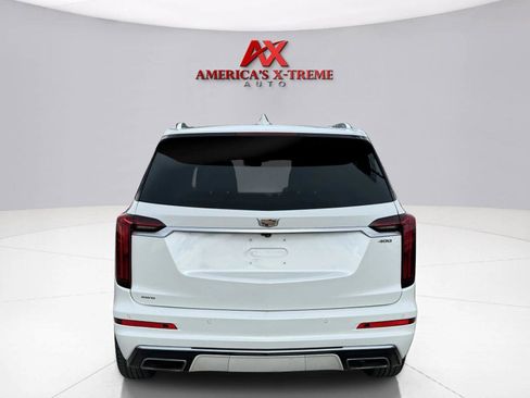 Used 2022 Cadillac XT6 Premium Luxury w/ LPO, Floor Liner Package AWD/4WD image 5