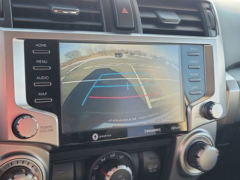 Used 2021 Toyota 4Runner SR5 Premium image 26