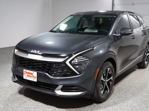 Used 2025 Kia Sportage EX FWD image 30
