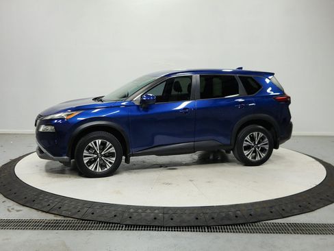 Used 2023 Nissan Rogue SV FWD image 5