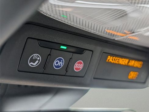 New 2026 GMC Canyon AT4 image 17