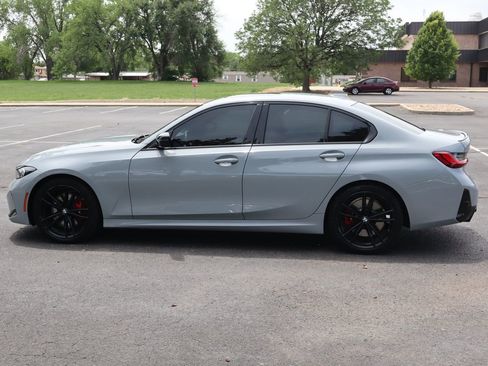 Used 2023 BMW 330i xDrive Sedan w/ M Sport Package AWD/4WD image 9