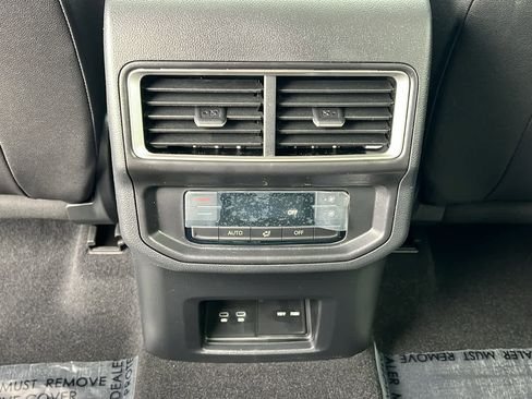 New 2026 Volkswagen Atlas Peak Edition image 25