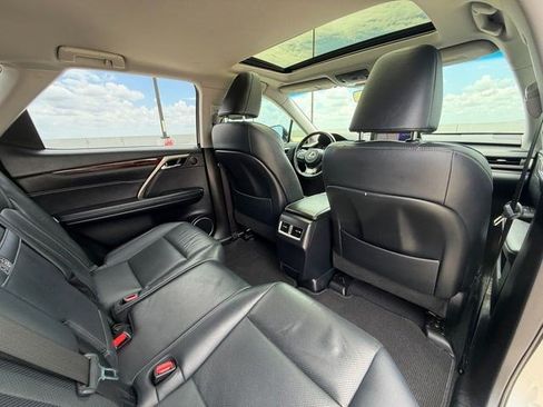 Used 2019 Lexus RX 350L FWD image 17