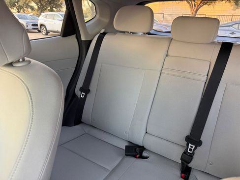 Used 2025 Hyundai Kona SEL image 39