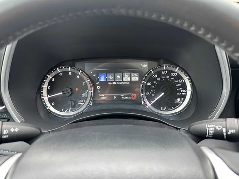 Used 2024 Toyota Highlander XLE image 25