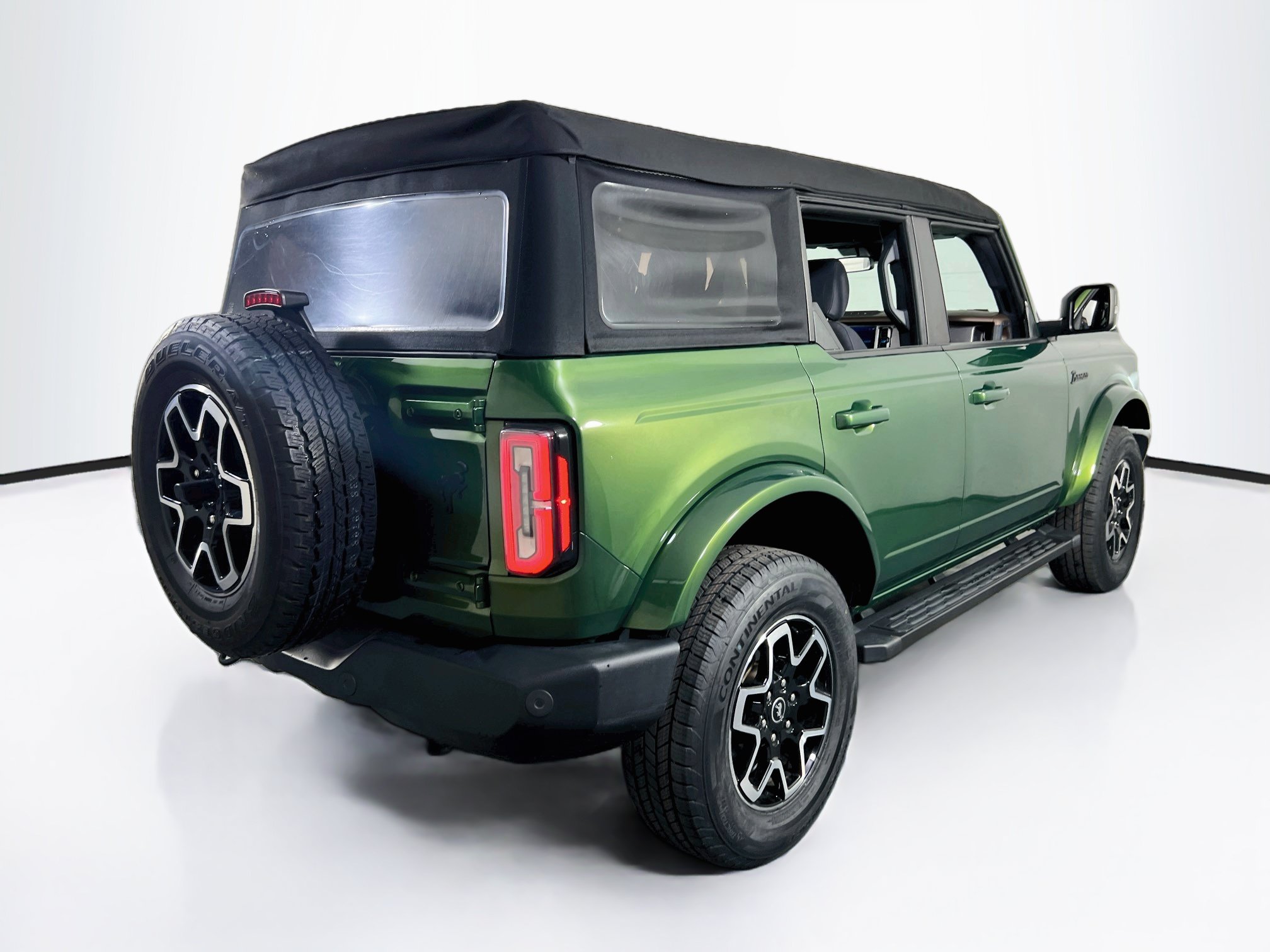Used 2023 Ford Bronco Outer Banks AWD/4WD image 5