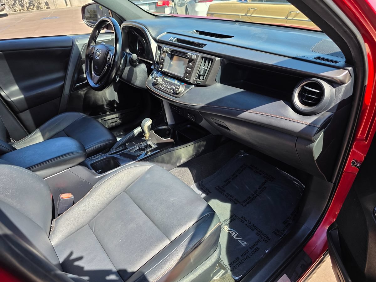 Used 2017 Toyota RAV4 SE FWD image 15