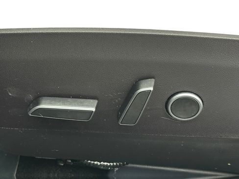 Used 2021 Tesla Model 3 Performance image 10