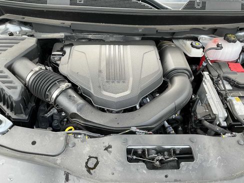Used 2025 Chevrolet Traverse LT FWD image 29