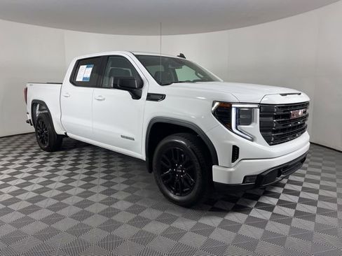 Used 2024 GMC Sierra 1500 Elevation AWD/4WD image 2