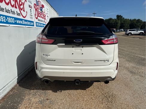 Used 2020 Ford Edge Titanium w/ Equipment Group 301A AWD/4WD image 4