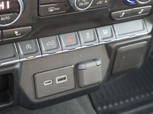 Used 2019 Chevrolet Silverado 1500 RST w/ All-Star Edition image 27